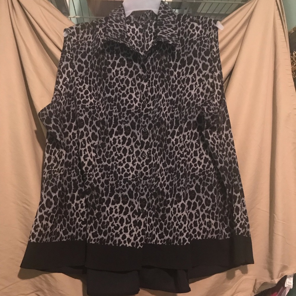 Blouse. Sleeveless peplum black grey brown cheeta
